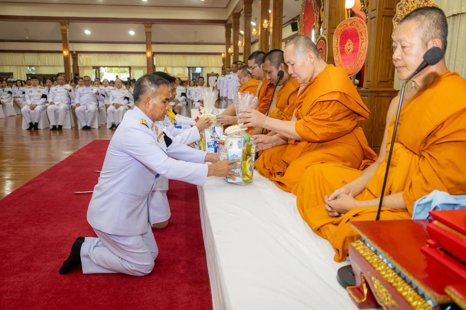 พช.พิษณุโลก ร่วมพิธีบำเพ็ญกุศล​สัตตมวาร (7 วัน)​ แห่งการสวรรคต​ เพื่อถวายเป็นพระราชกุศล​ แด่สมเด็จพระนางเจ้าสิริกิติ์​ พระบรมราชินีนาถ​ พระบรมราชชนนีพันปีหลวง