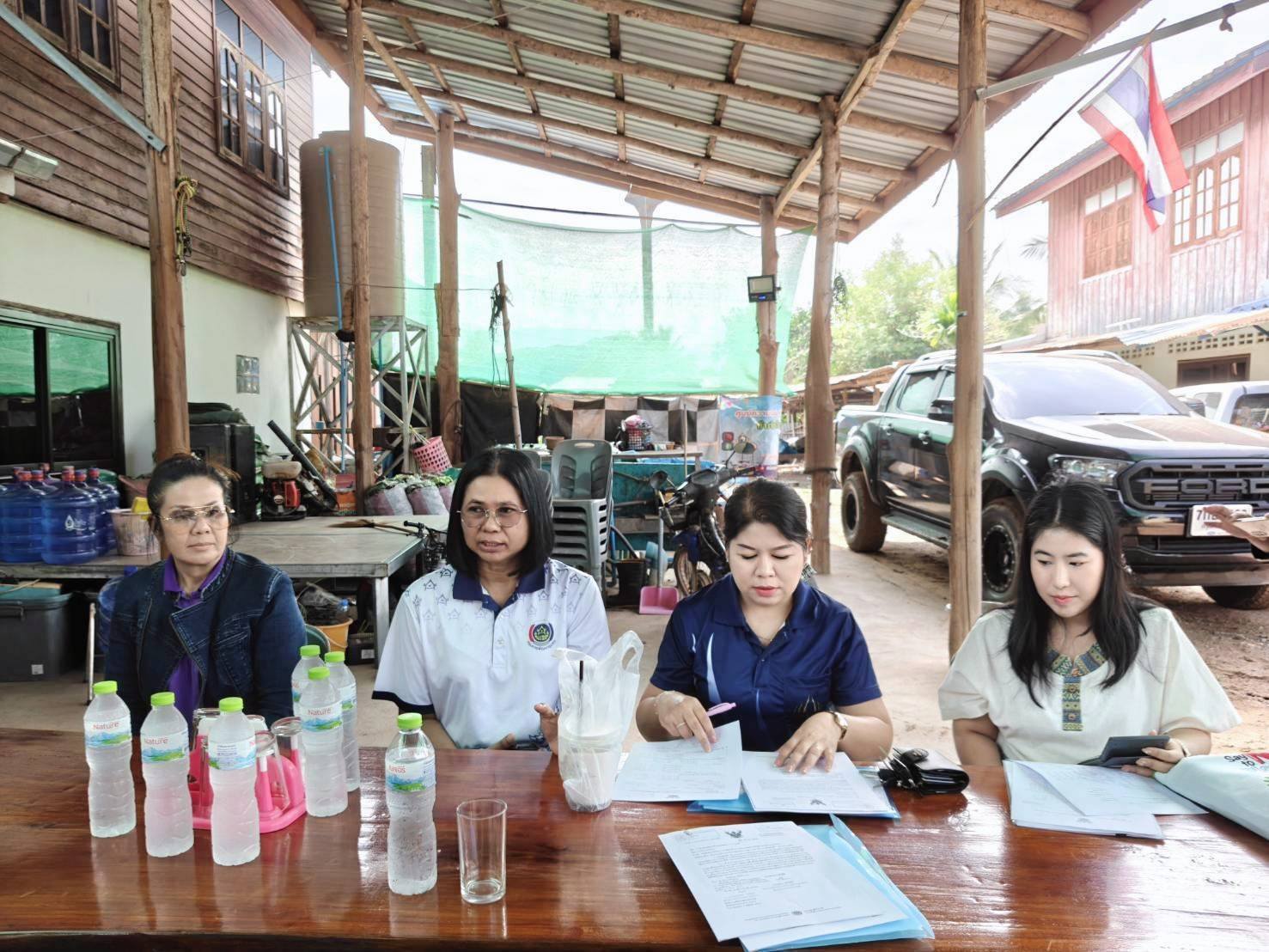 พช.พิษณุโลก ลงพื้นที่ติดตามและสนับสนุนการดำเนินงานกองทุนพัฒนาบทบาทสตรี อำเภอวังทอง 