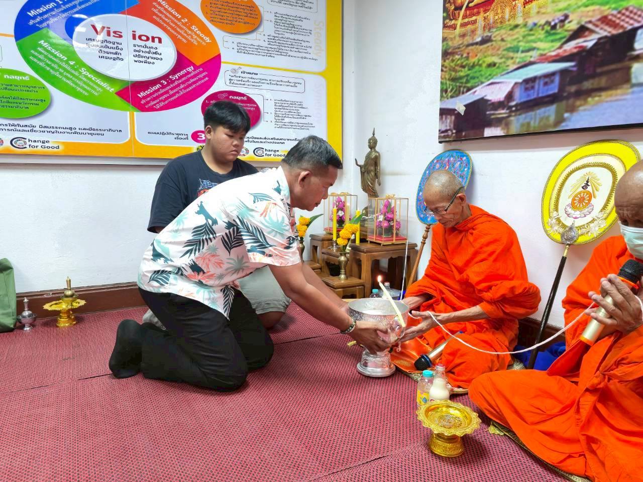 "พช.พิษณุโลก จัดกิจกรรมทำบุญสำนักงานพัฒนาชุมชนจังหวัดพิษณุโลก และกิจกรรม "สืบสานประเพณีสงกรานต์ สานสายใยสัมพันธ์ สุขสันต์ปีใหม่ไทย" ประจำปี 2569