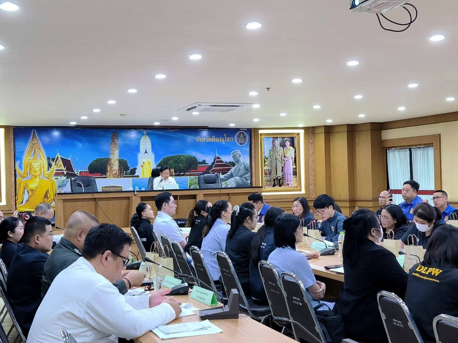 พช.พิษณุโลก ร่วมประชุมคณะกรรมการศูนย์อำนวยการป้องกันและปราบปรามยาเสพติดจังหวัดพิษณุโลก ครั้งที่ 10/2569
